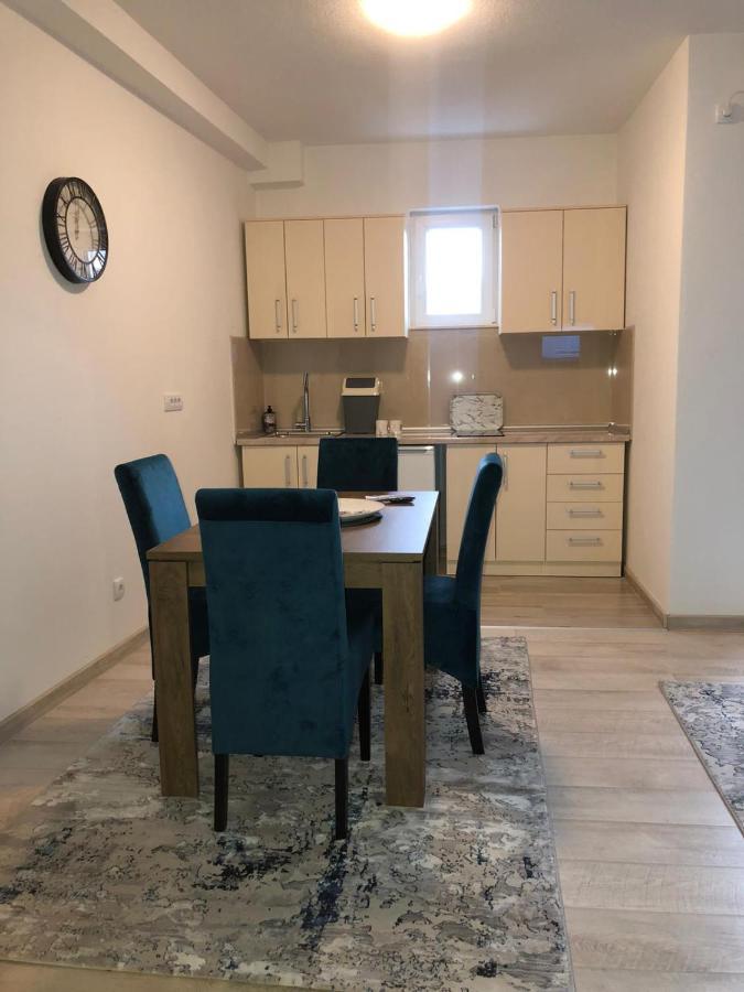 Koca Apartmani 노비파자르 외부 사진