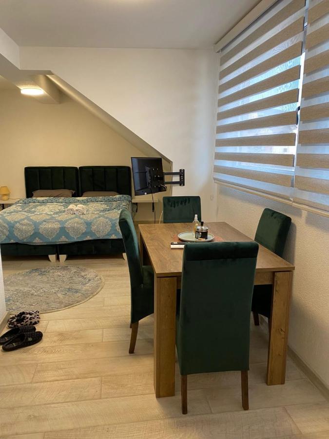 Koca Apartmani 노비파자르 외부 사진
